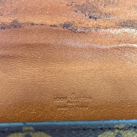 Louis Vuitton Chantilly Crossbody Bag - Picture 7 of 16